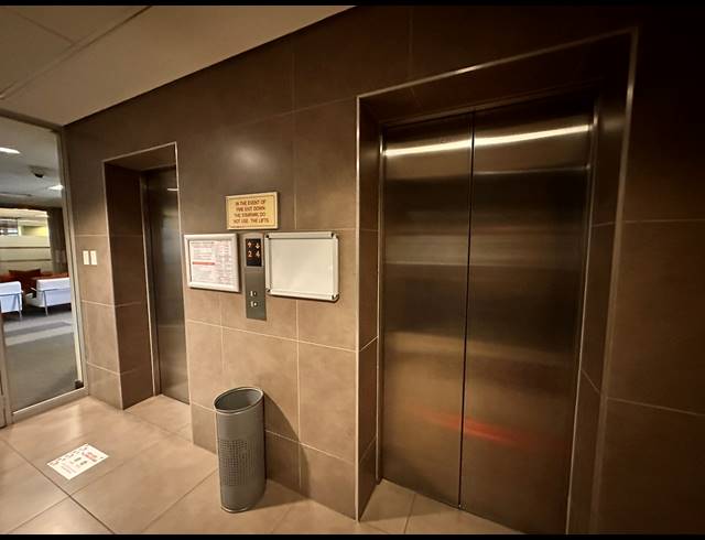 9,657M² OFFICE TO LET IN PARKTOWN